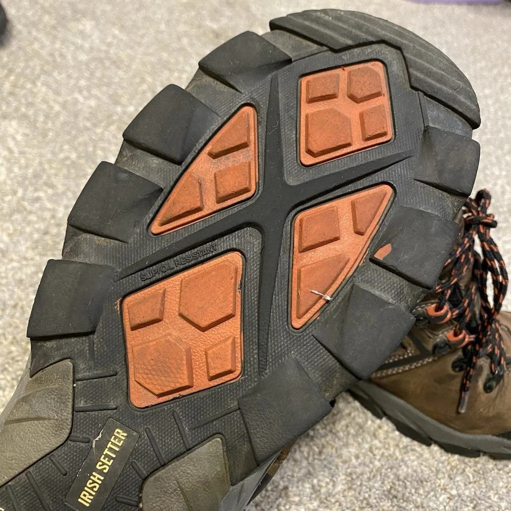 Irish Setter Work Boots Men Size 9 Crosby 6 Inch CSA Safety Toe Waterproof